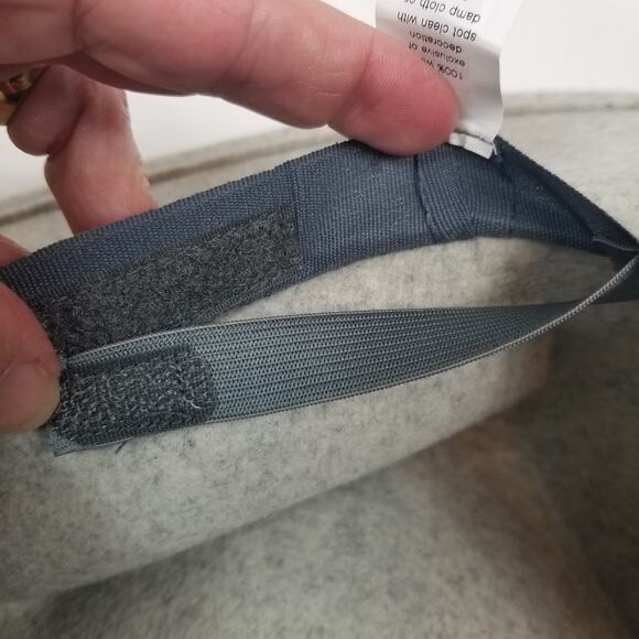 Elizabeth And James Women's Light Gray Wool Hat Bow One Size Adjustable - Picture 7 of 7